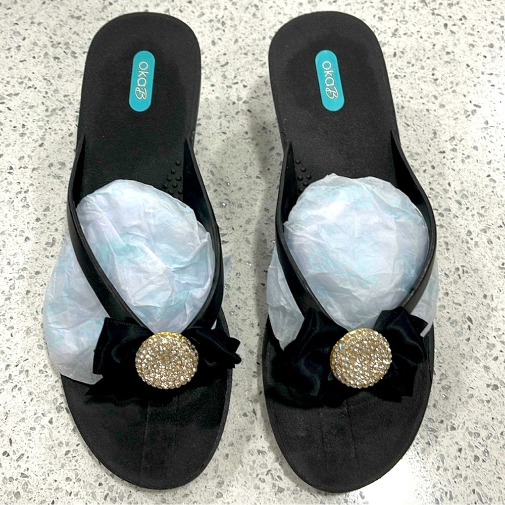 NWOT OKAB DARCIE FLIP-FLOP WEDGE SANDALS BLACK WOMENS SIZE 9.5 BLING JEWEL COMFY